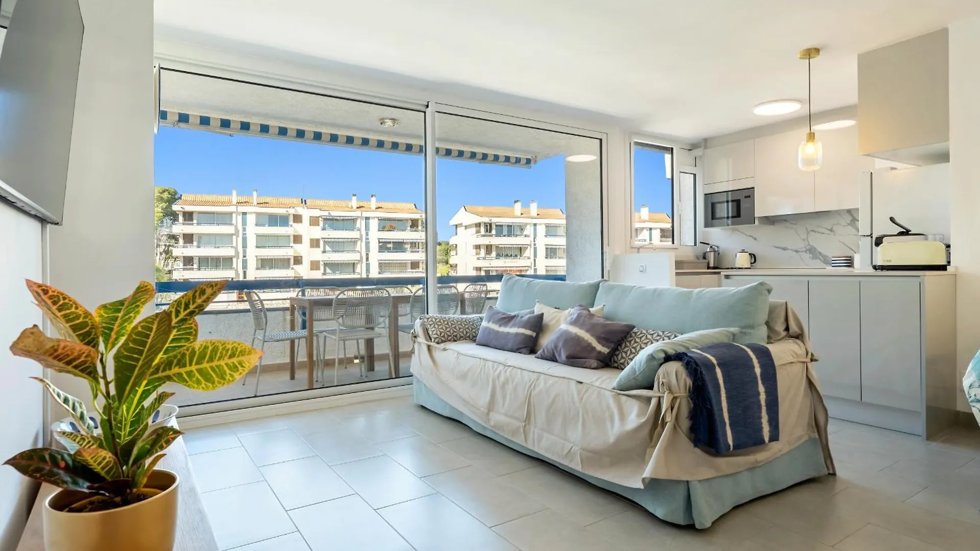 Apartment Hauzify I Apartament Torremunts Torredembarra